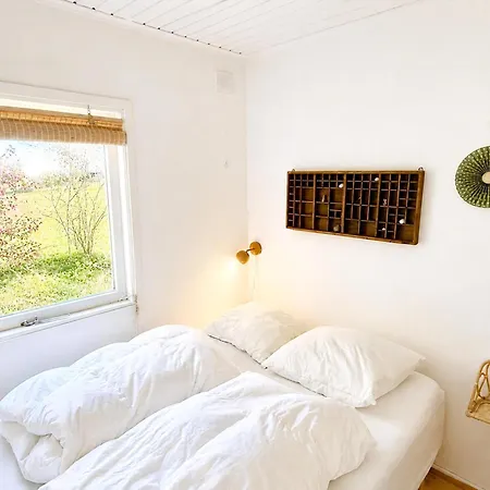 Med Anneks Naer Hyllingebjerg Melby