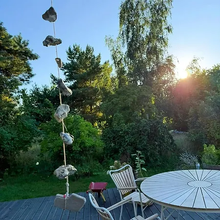 Med Anneks Naer Hyllingebjerg * Melby