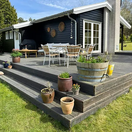 Holiday home Med Anneks Naer Hyllingebjerg Melby